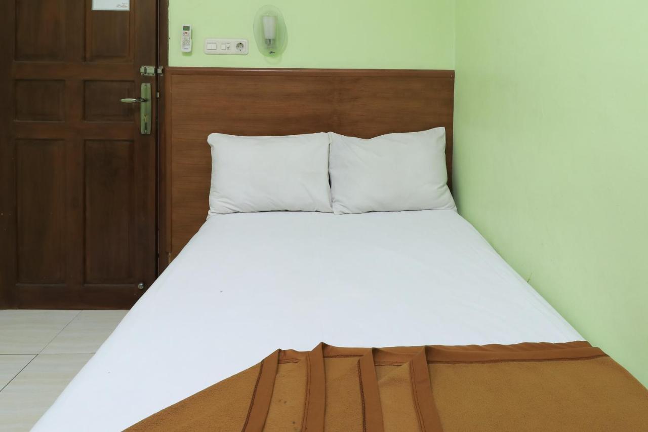 Hotel Prisma Sidoarjo Εξωτερικό φωτογραφία
