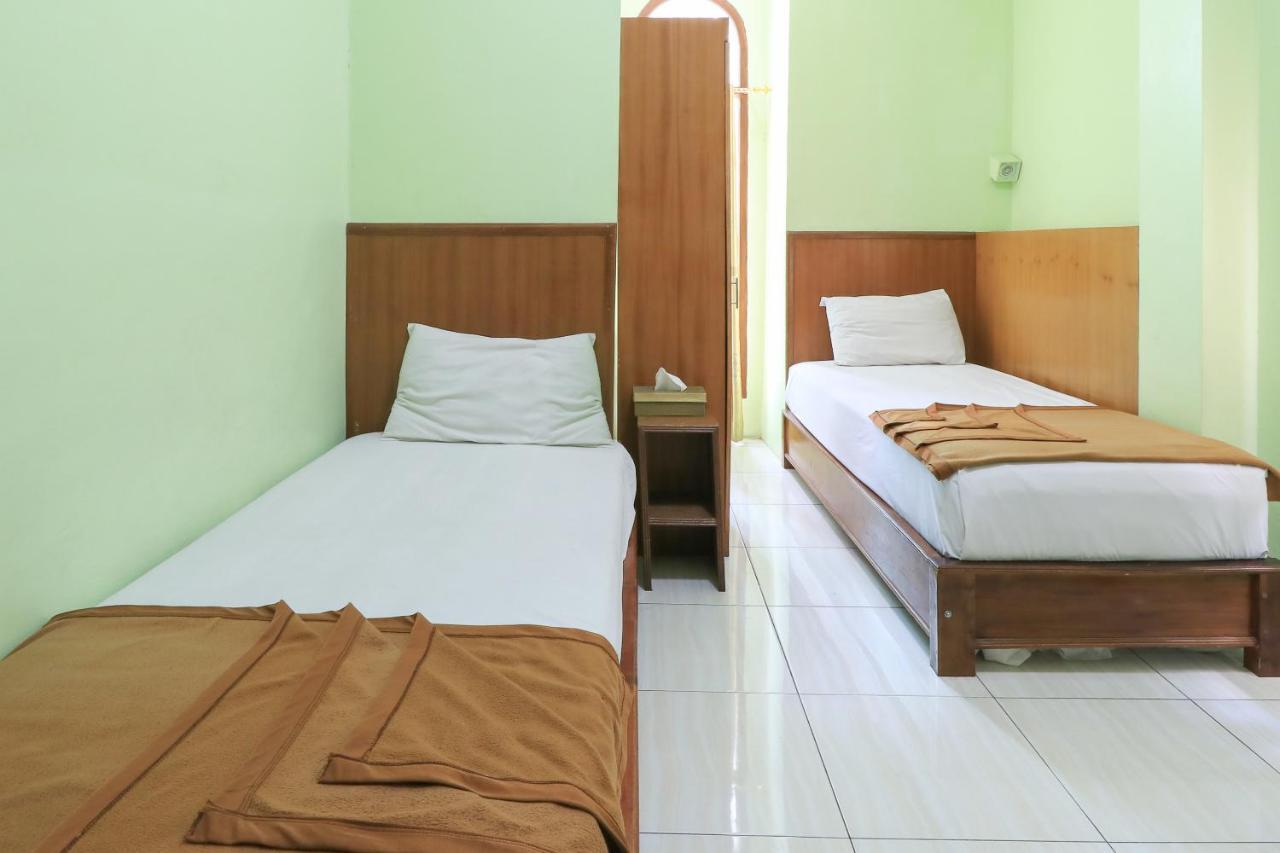 Hotel Prisma Sidoarjo Εξωτερικό φωτογραφία