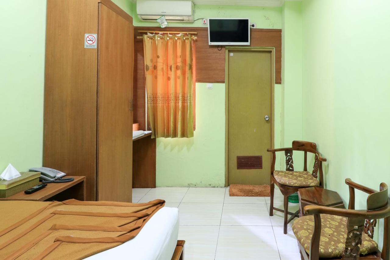 Hotel Prisma Sidoarjo Εξωτερικό φωτογραφία
