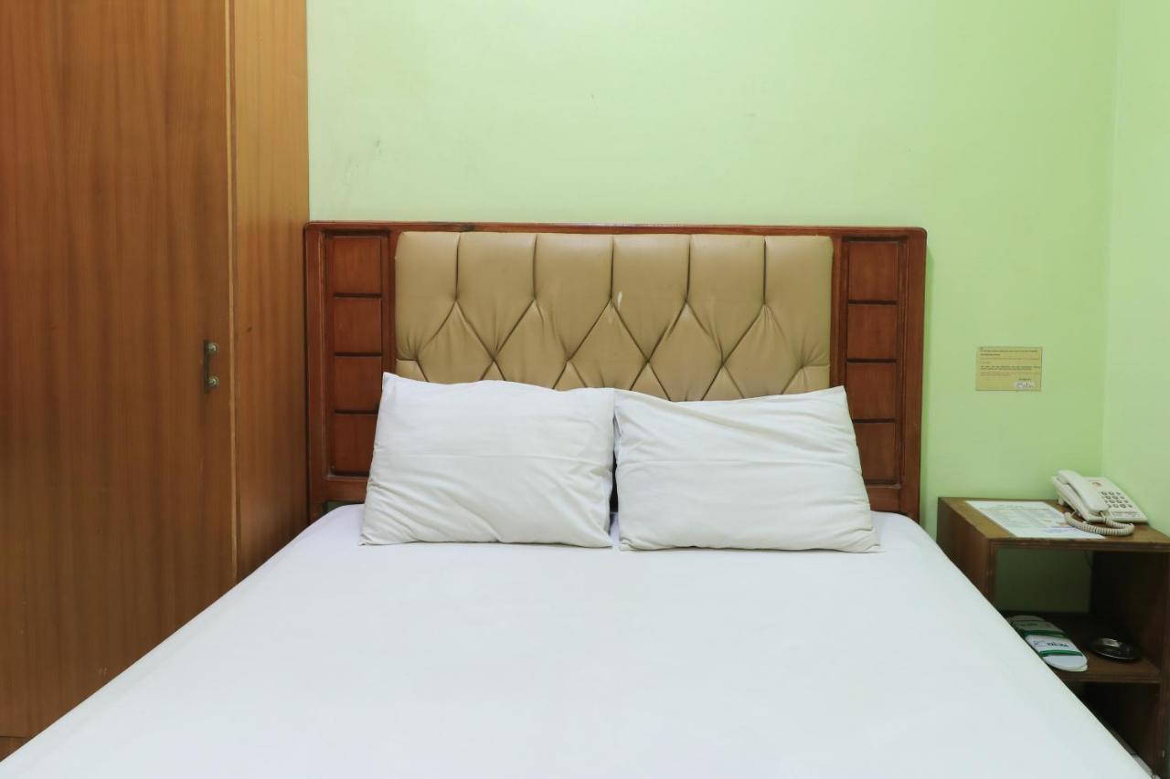 Hotel Prisma Sidoarjo Εξωτερικό φωτογραφία